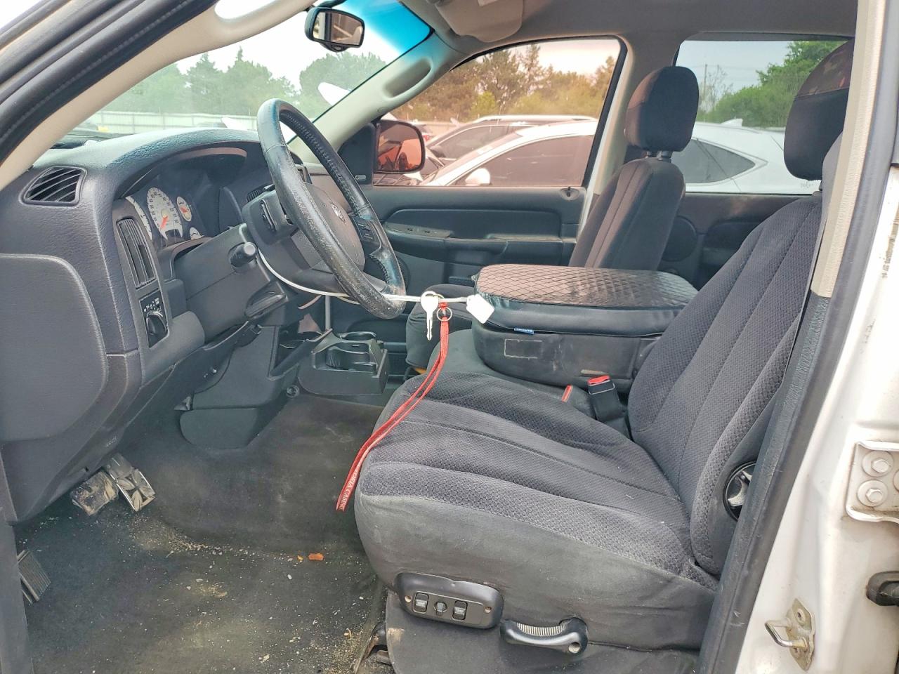 DODGE RAM 1500 2005 — 8