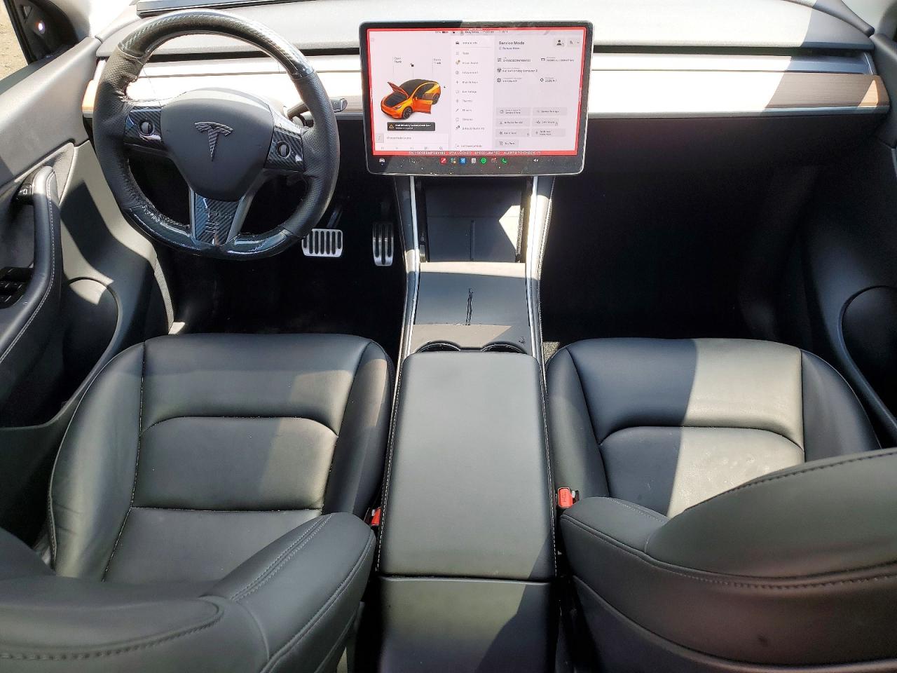 TESLA MODEL Y 2021 — 9