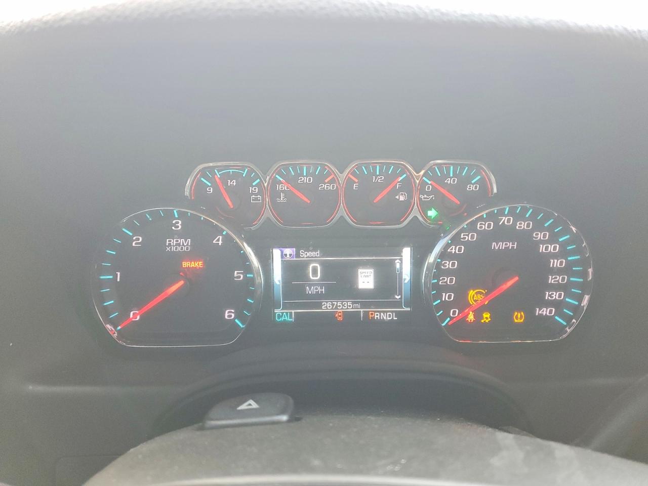 CHEVROLET SUBURBAN 2019 — 10
