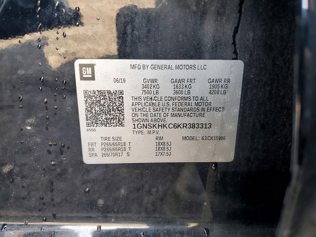 CHEVROLET SUBURBAN 2019 — 14