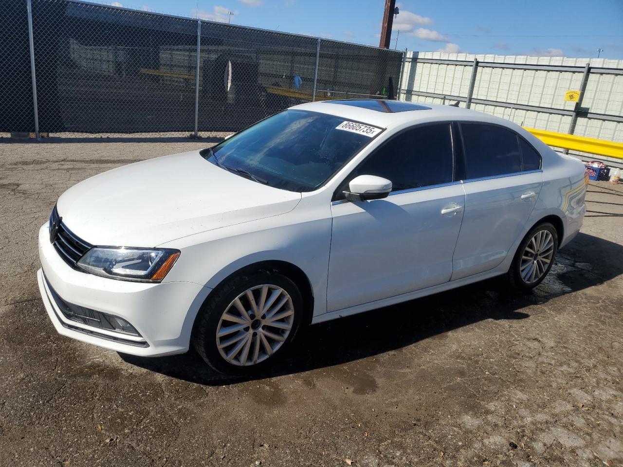 VOLKSWAGEN JETTA 2016 — 2