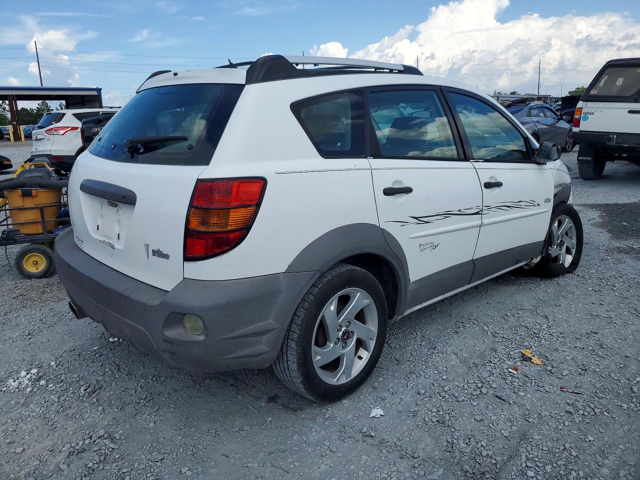 PONTIAC VIBE 2004 — 4