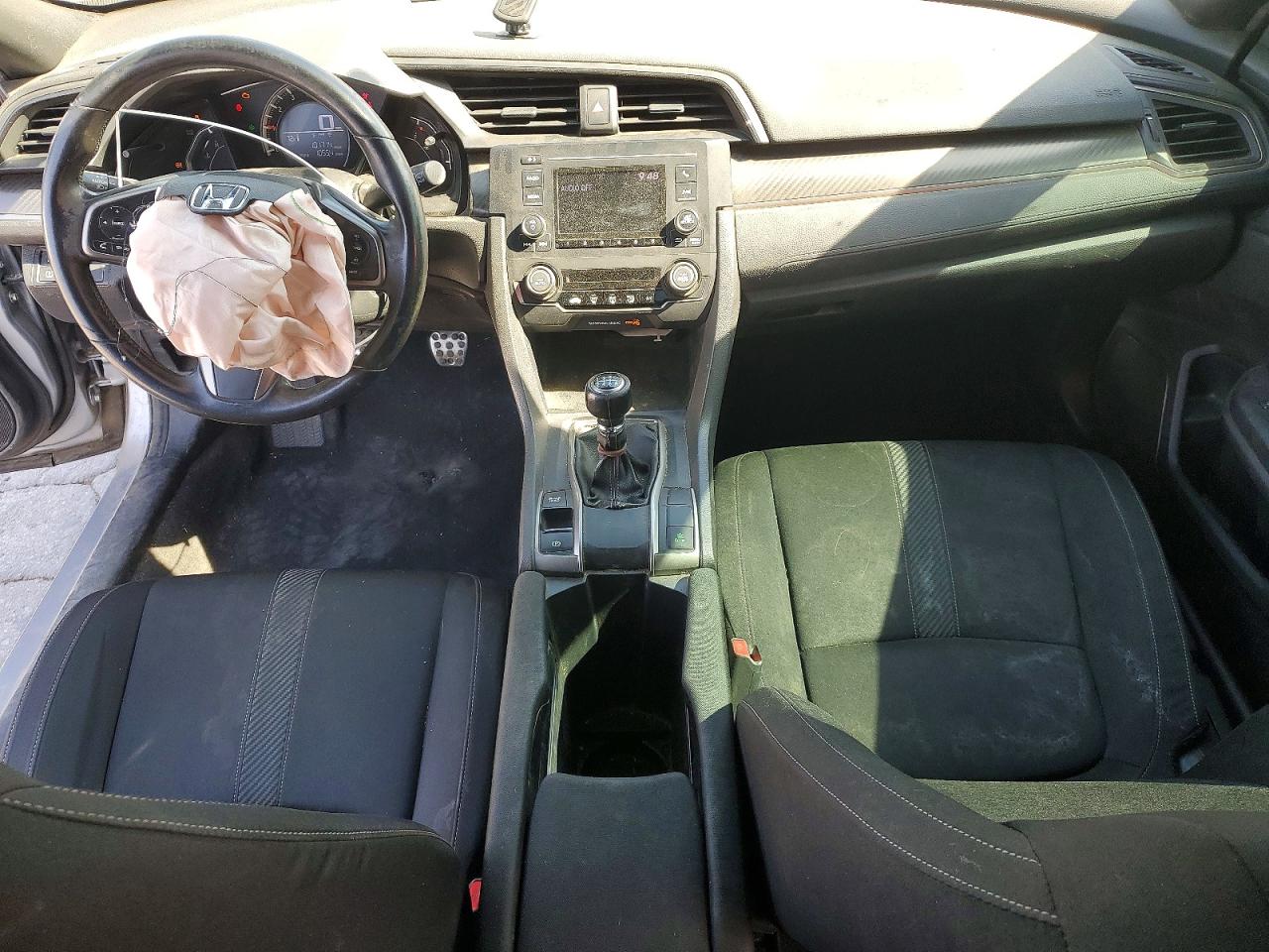 HONDA CIVIC 2018 — 9