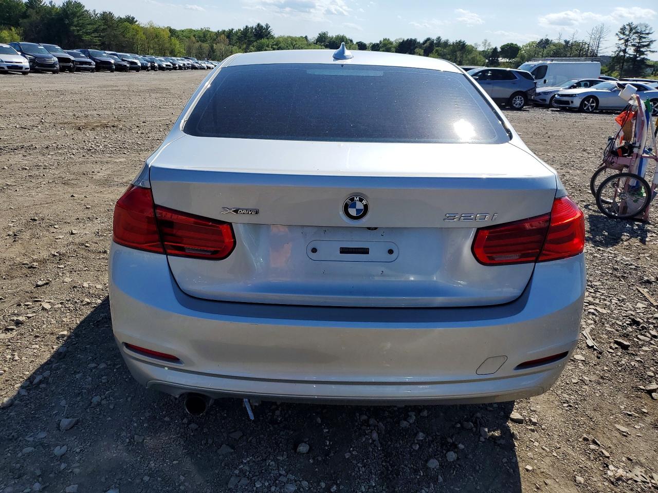 BMW 320 2018 — 7