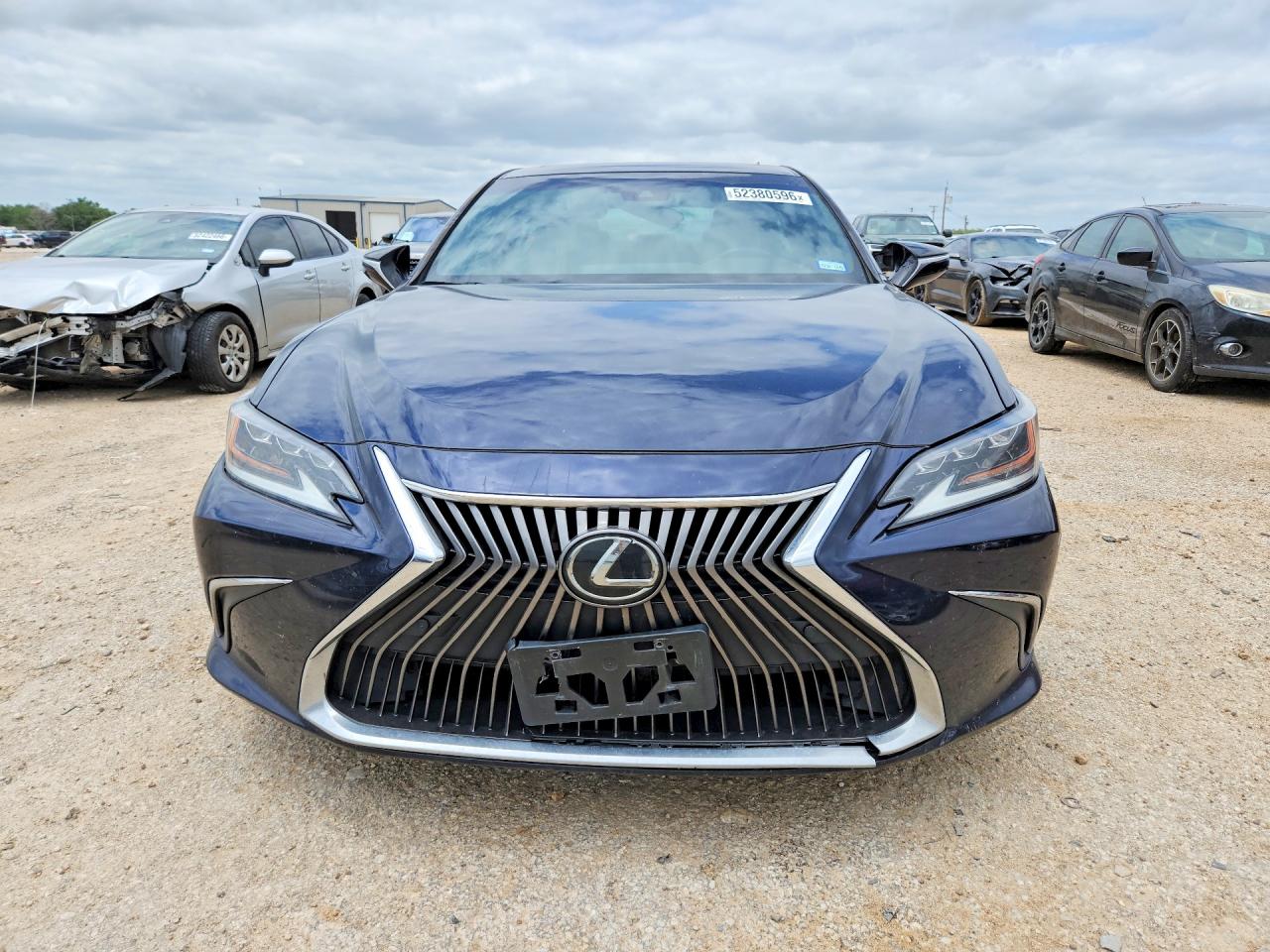 LEXUS ES 2019 — 6