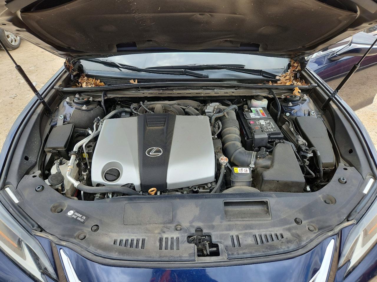 LEXUS ES 2019 — 12