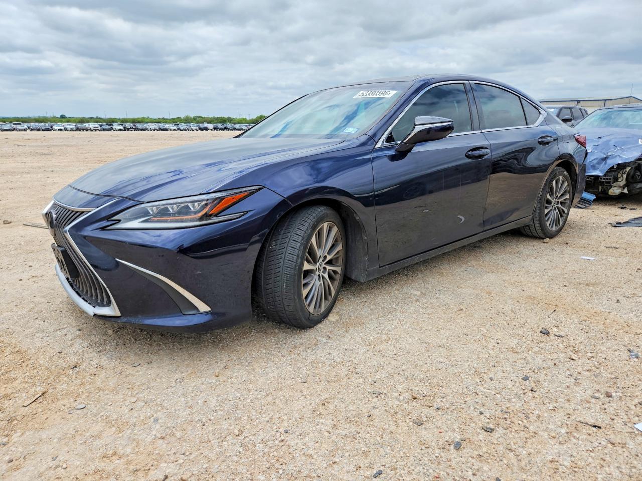 LEXUS ES 2019 — 2
