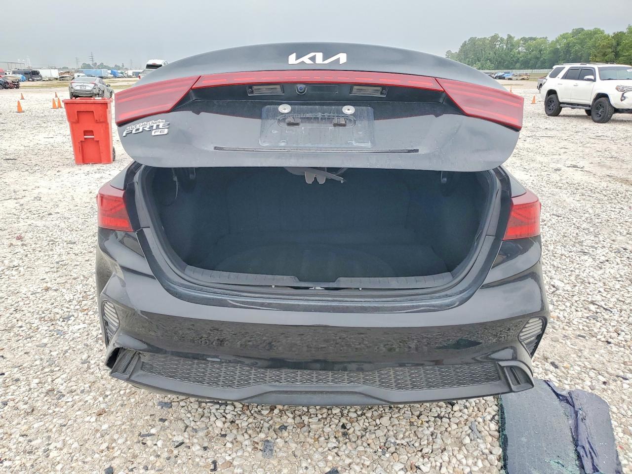 KIA FORTE 2024 — 7