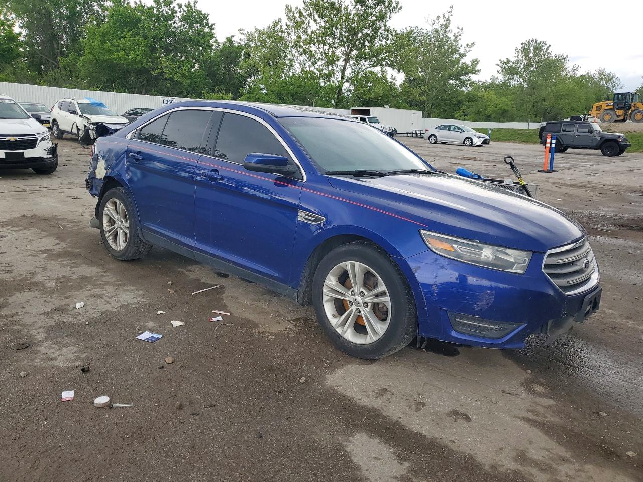 FORD TAURUS 2015 — 5