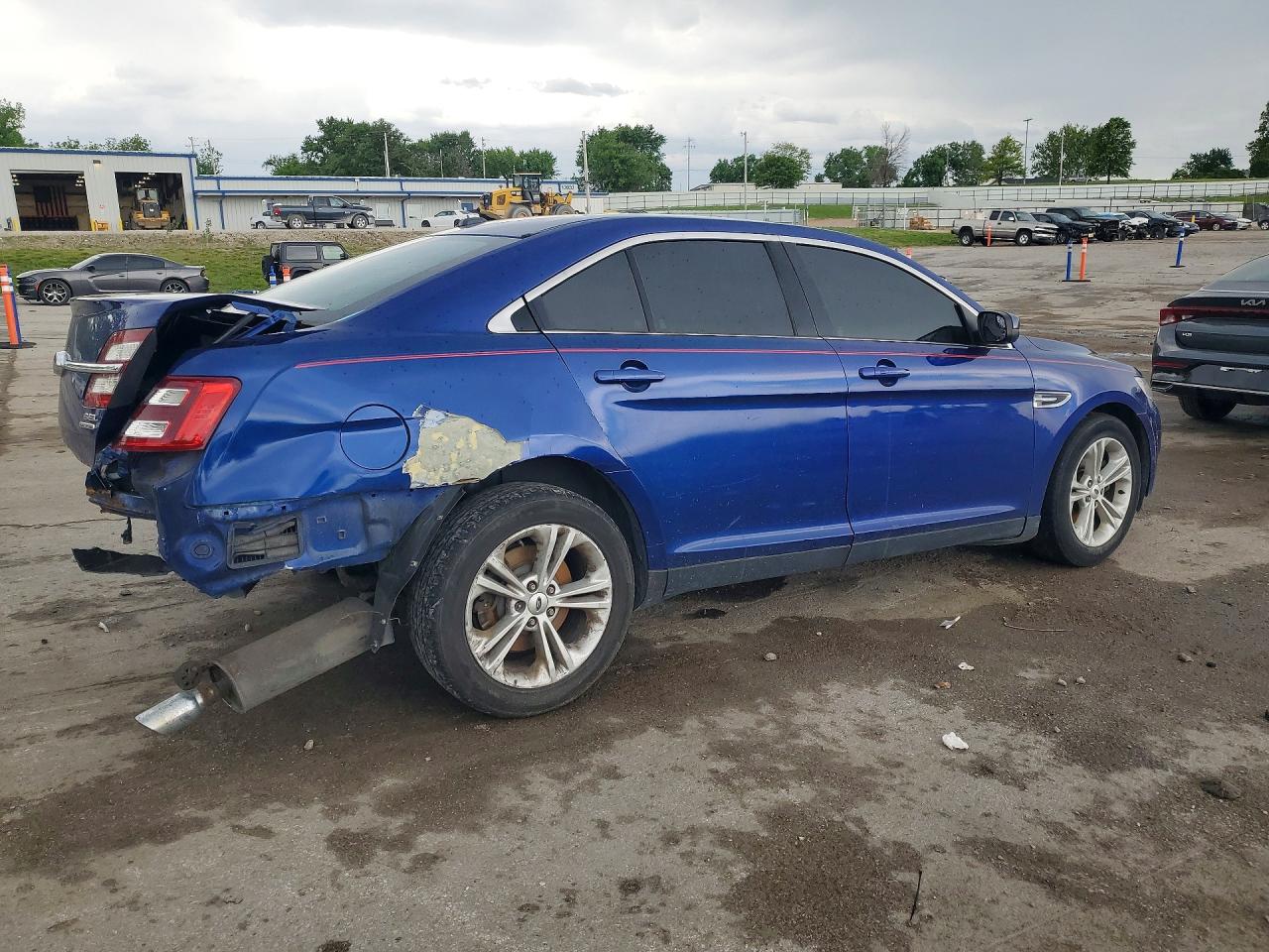 FORD TAURUS 2015 — 4
