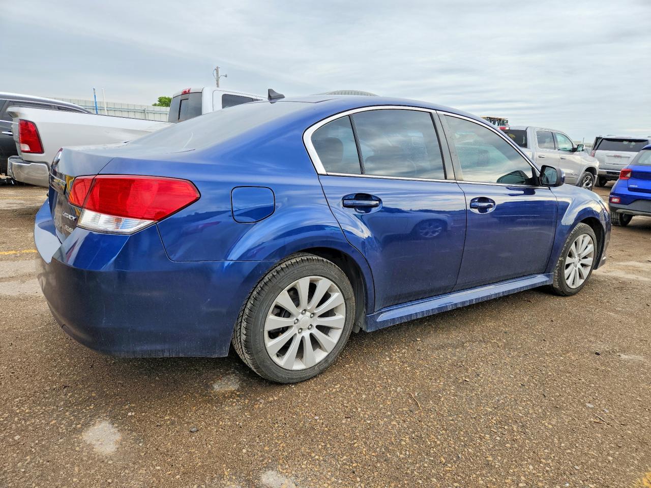 SUBARU LEGACY 2011 — 4