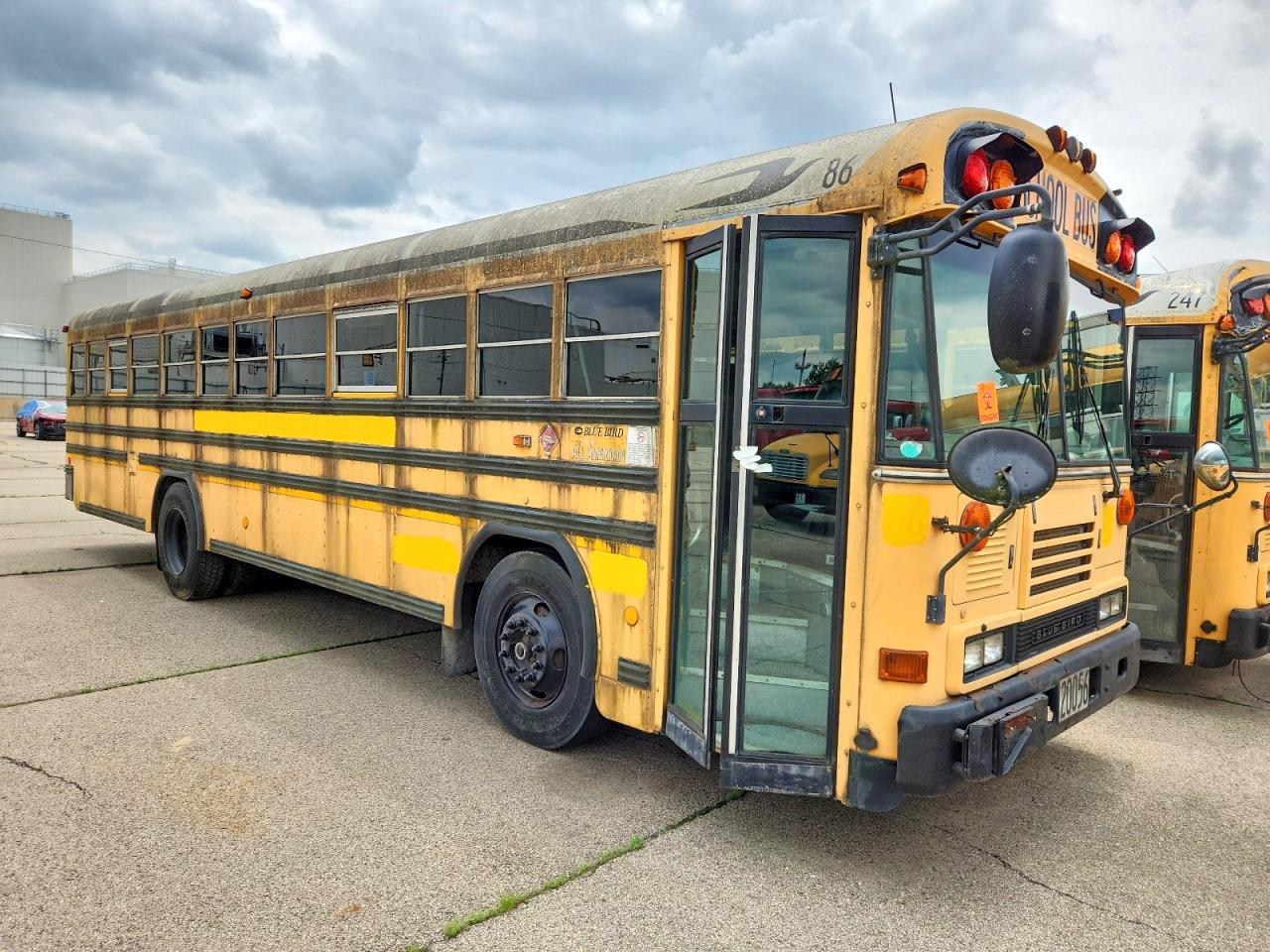 2006 BLUEBIRD ALL AMERICAN - FE