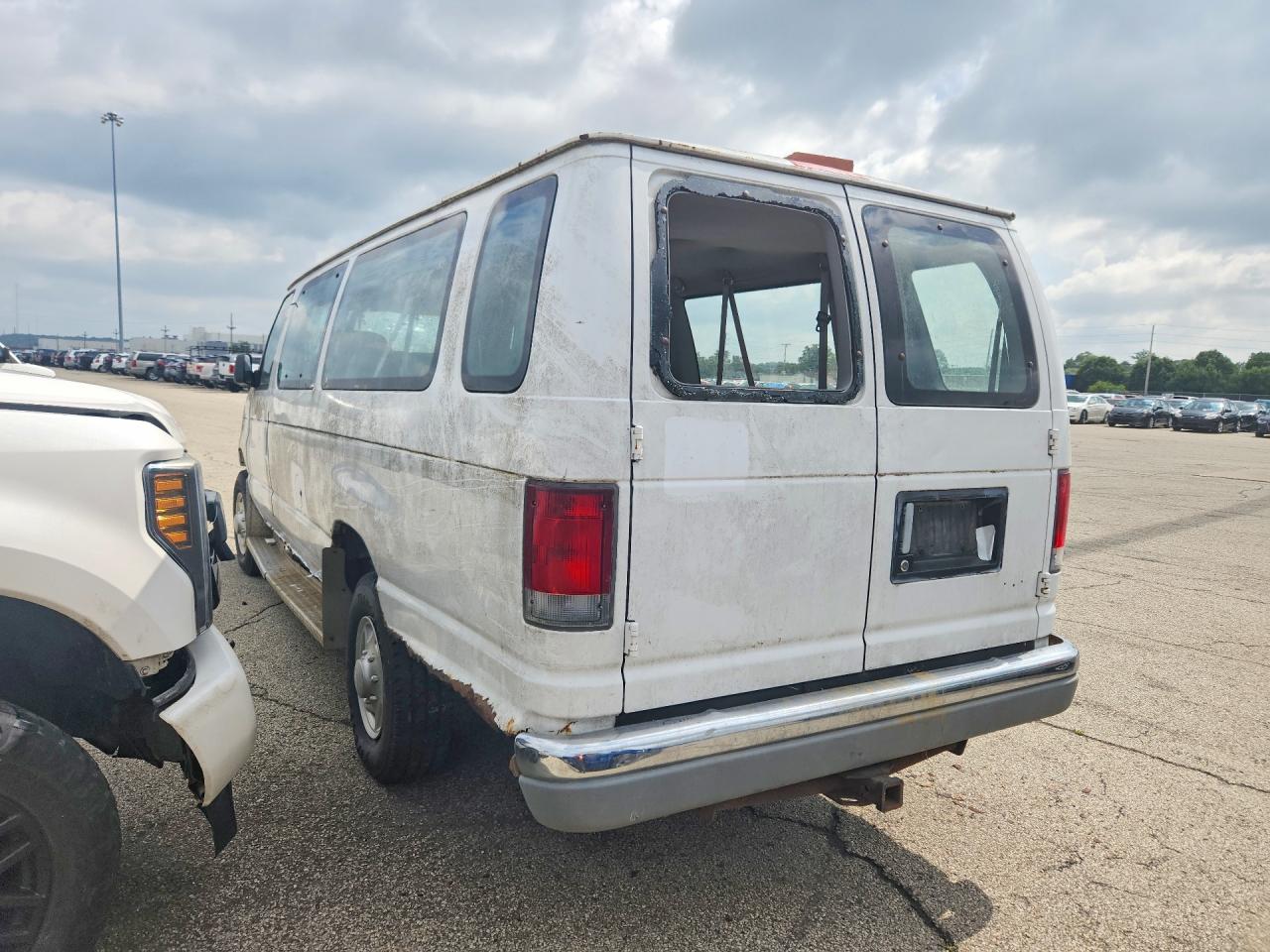 FORD ECONOLINE 1998 — 3