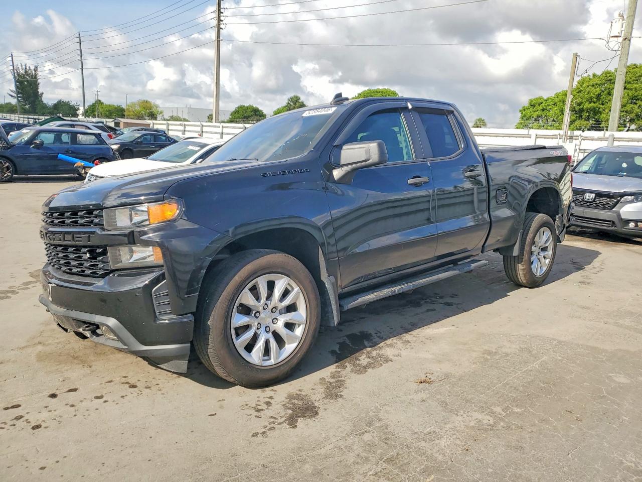 CHEVROLET SILVERADO 2021 — 2
