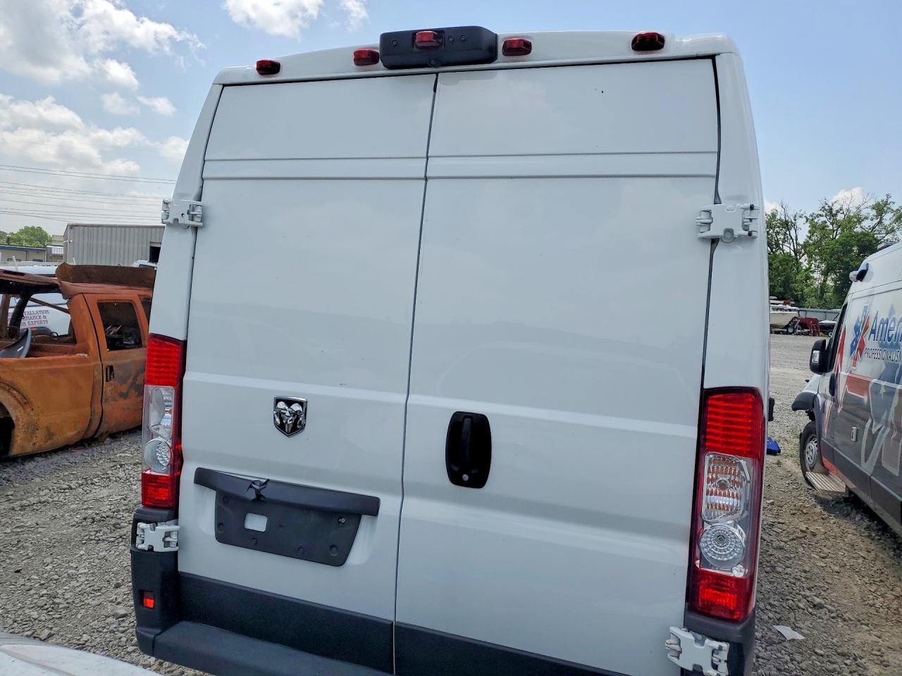 RAM PROMASTER 2500 2021 — 7