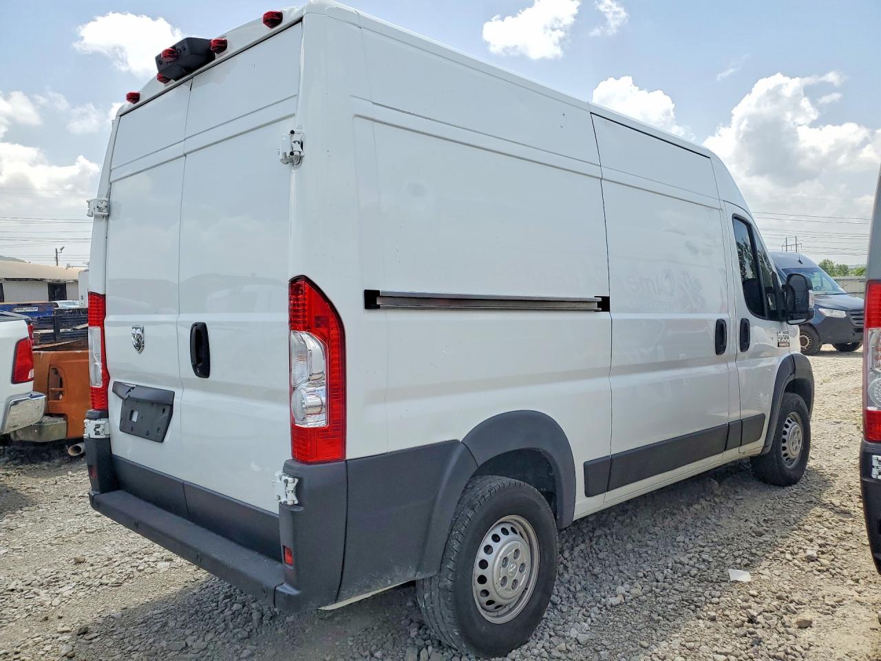 RAM PROMASTER 2500 2021 — 4