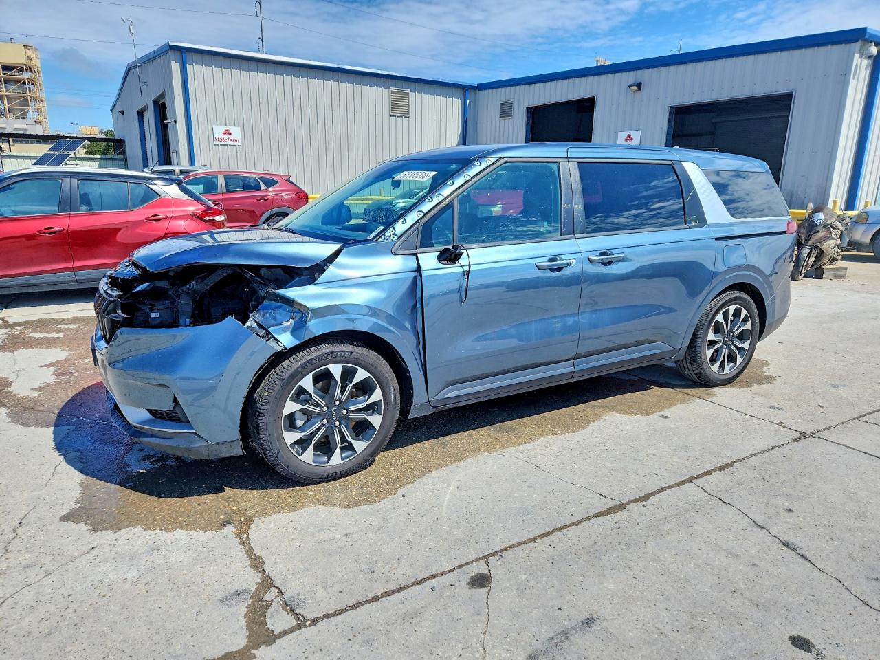 KIA CARNIVAL 2024 — 2