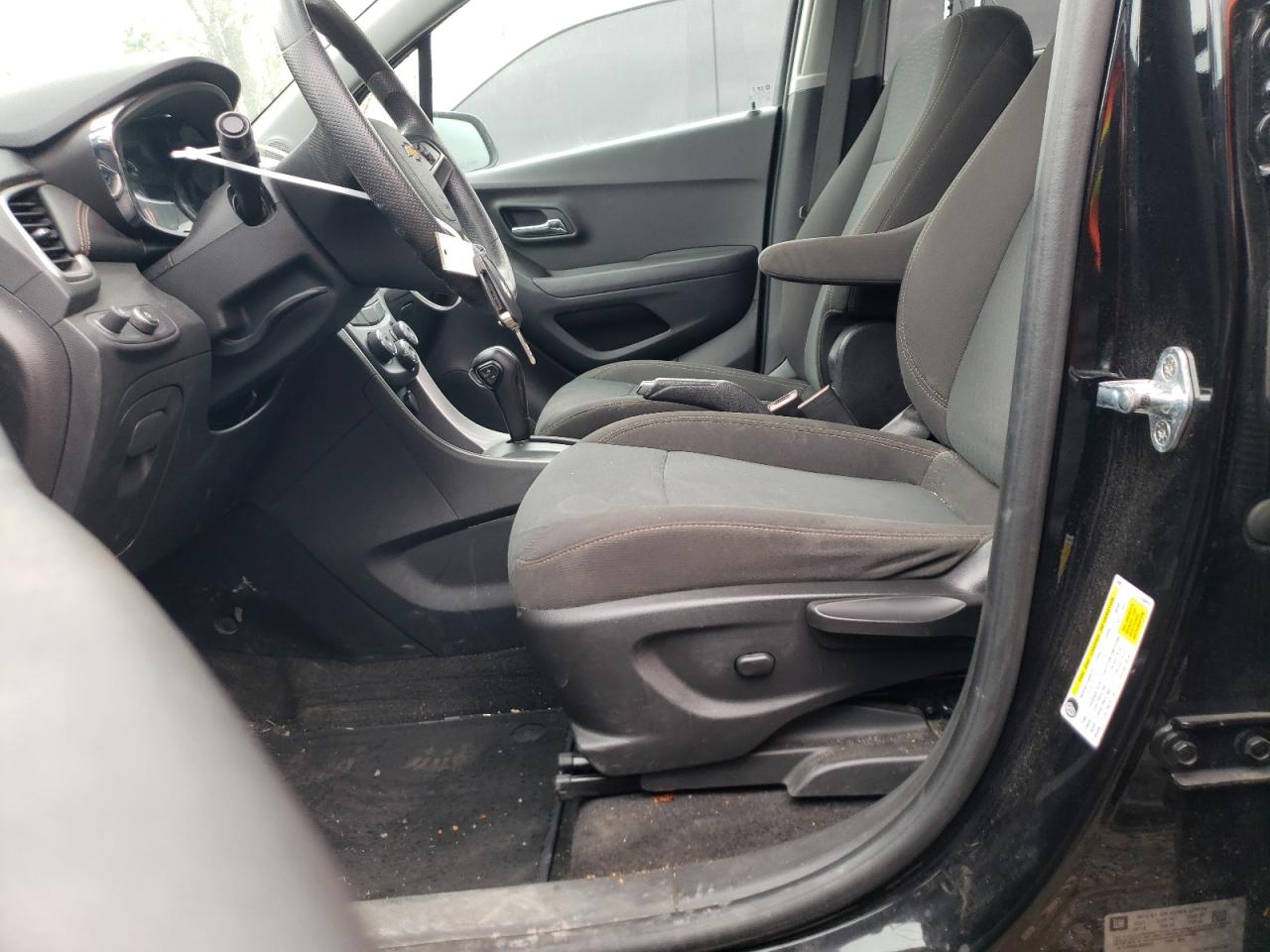 CHEVROLET TRAX 2020 — 8