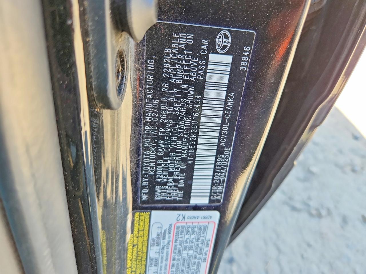 TOYOTA CAMRY 2006 — 13
