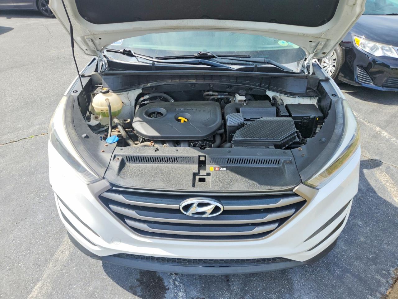 HYUNDAI TUCSON 2016 — 8