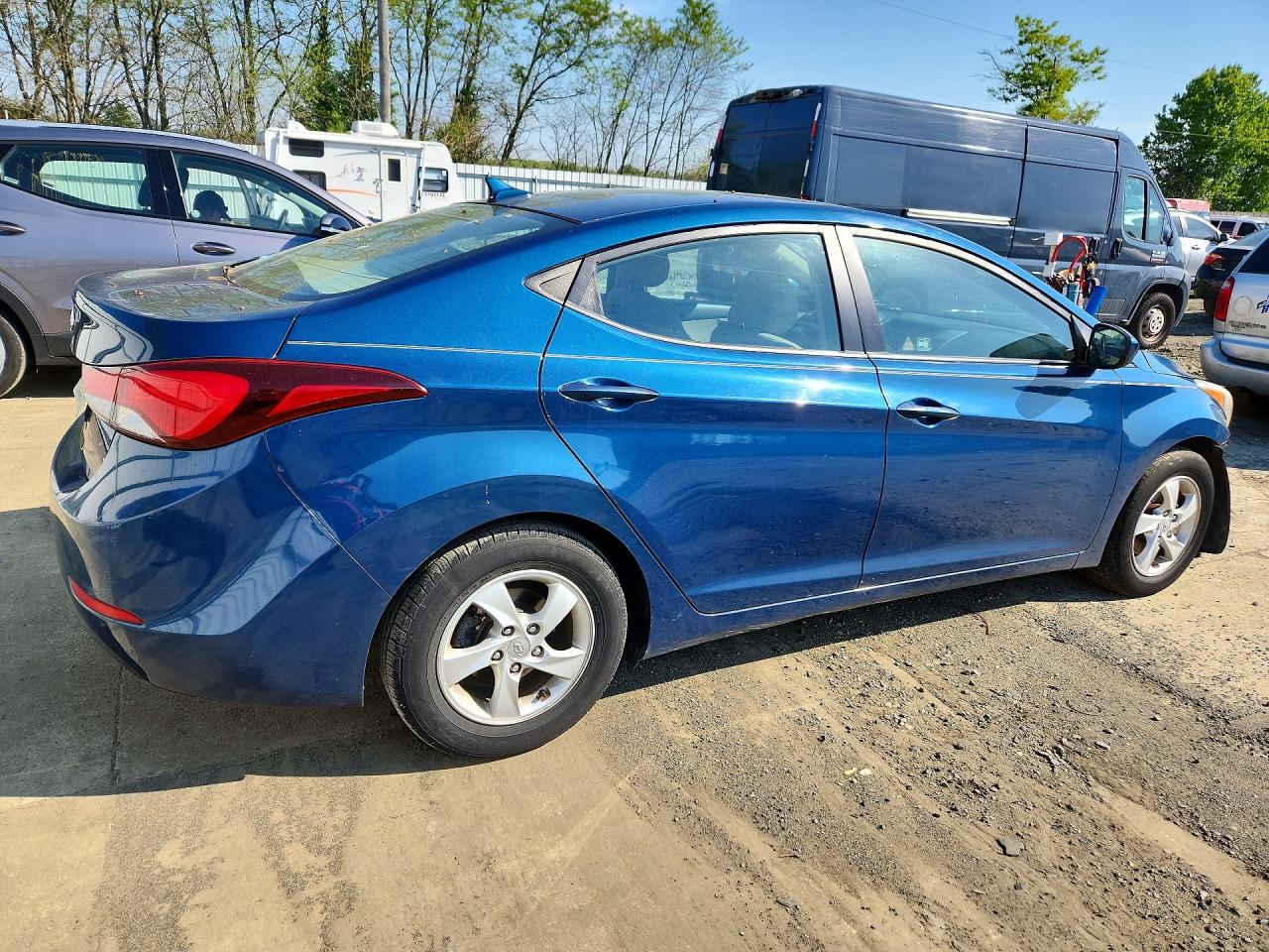 HYUNDAI ELANTRA 2014 — 4