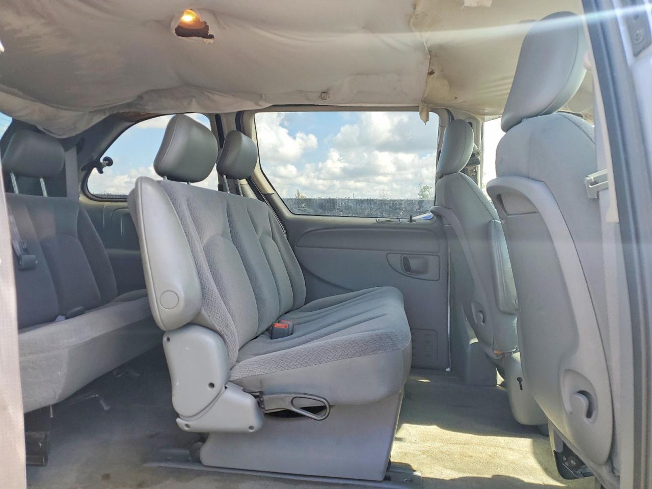 DODGE CARAVAN 2006 — 12