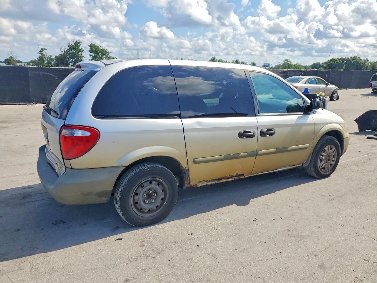 DODGE CARAVAN 2006 — 4
