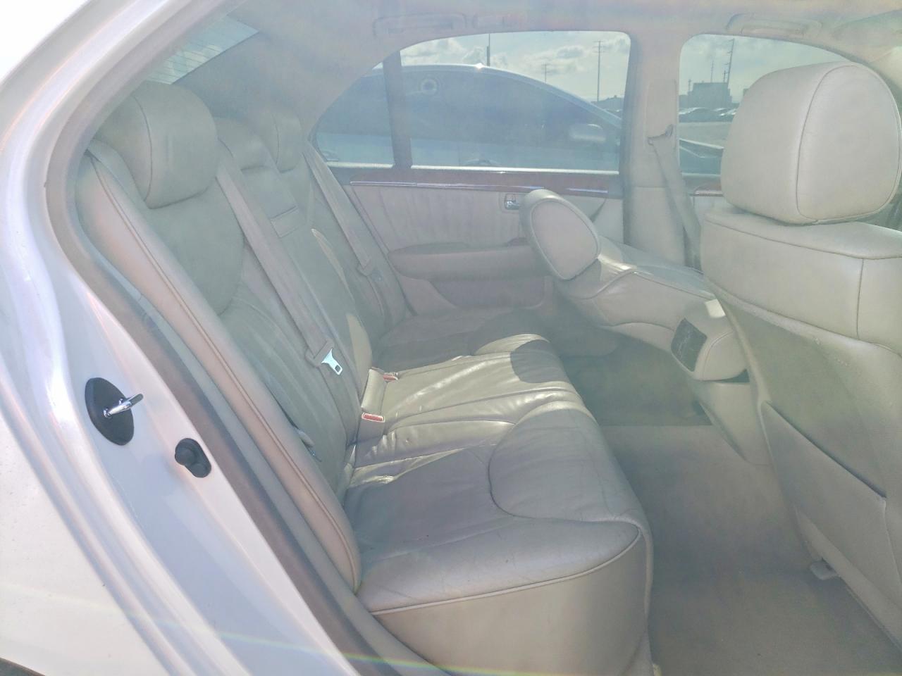 LEXUS LS 2001 — 11