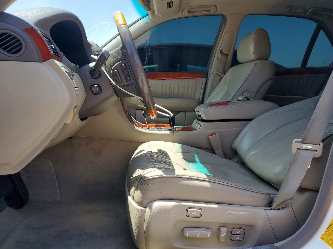 LEXUS LS 2001 — 8
