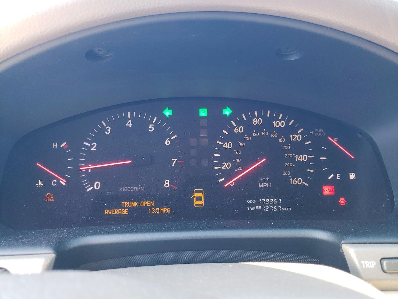LEXUS LS 2001 — 10