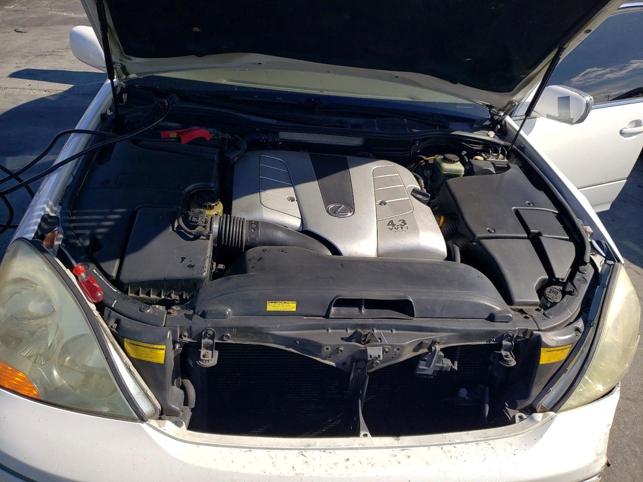 LEXUS LS 2001 — 12