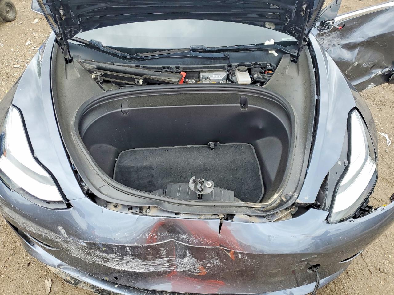 TESLA MODEL 3 2018 — 12