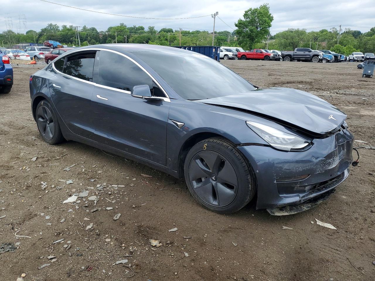 TESLA MODEL 3 2018 — 5