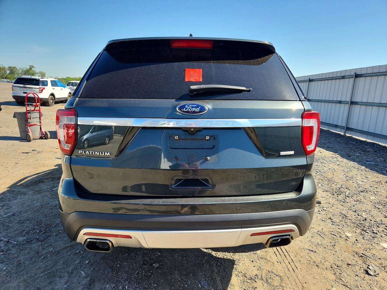 FORD EXPLORER 2016 — 7