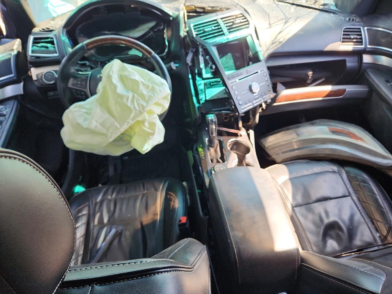 FORD EXPLORER 2016 — 9