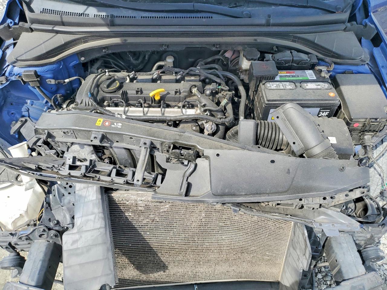 HYUNDAI ELANTRA 2017 — 12