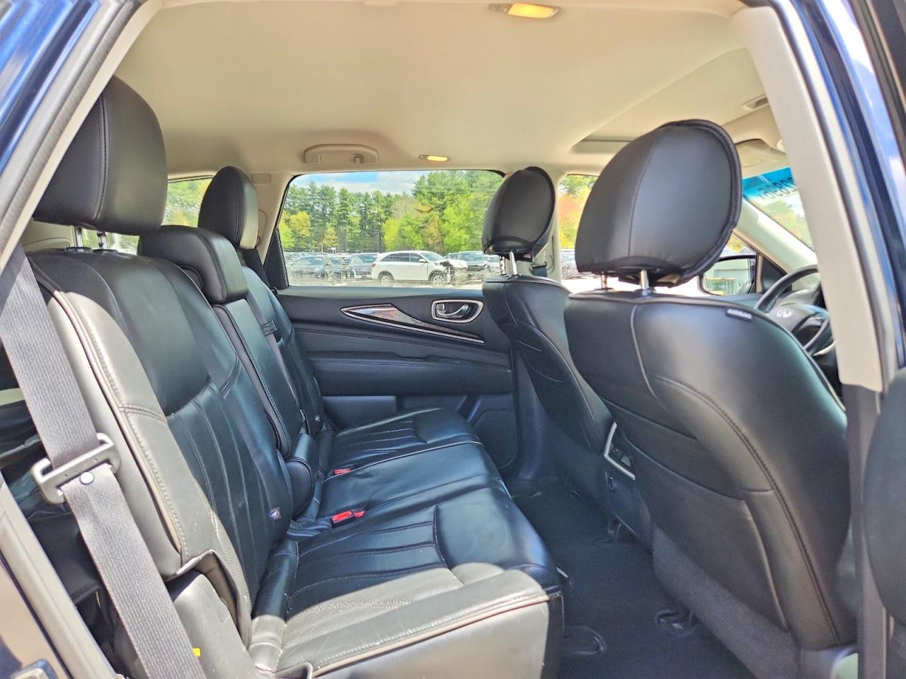 INFINITI QX60 2015 — 12