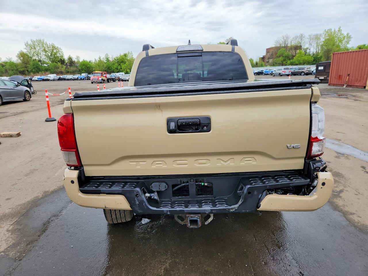 TOYOTA TACOMA 2017 — 7