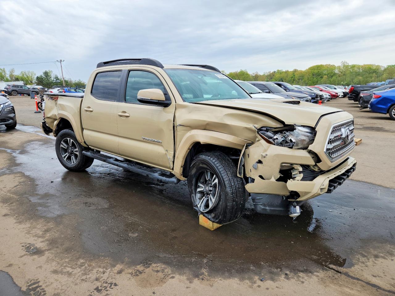 TOYOTA TACOMA 2017 — 5