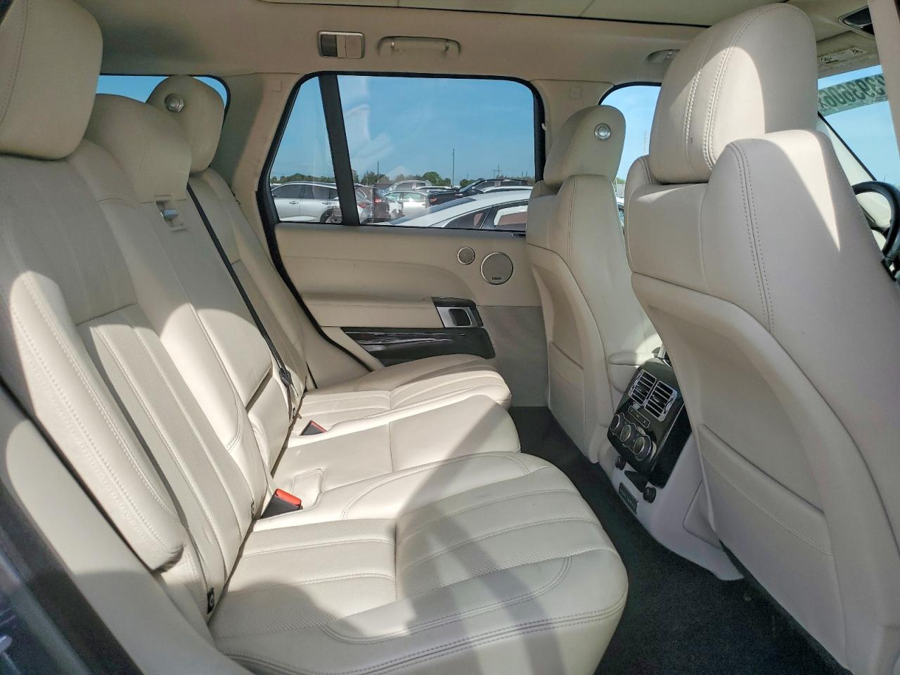 LAND ROVER RANGE ROVER 2015 — 12
