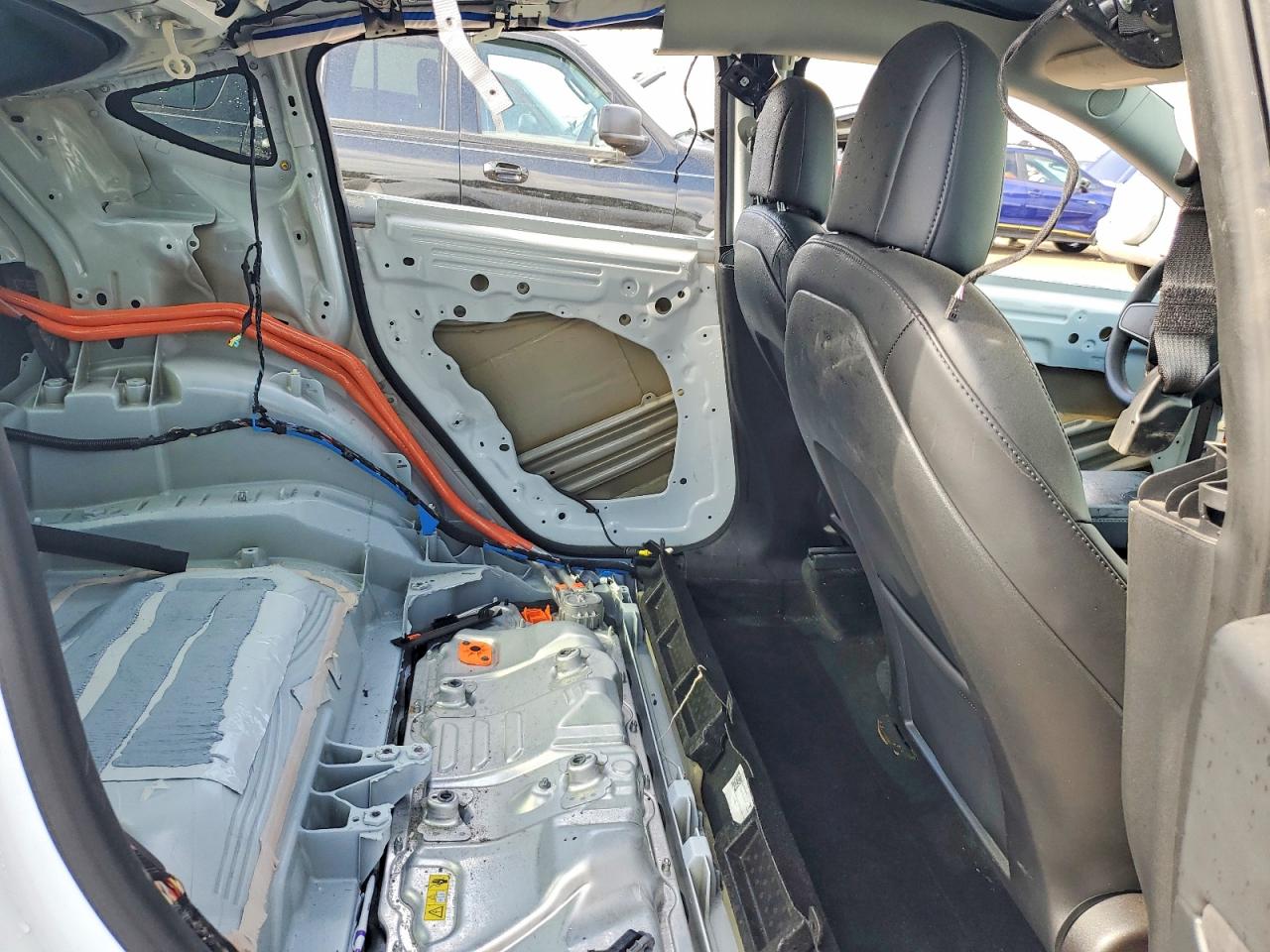 TESLA MODEL Y 2021 — 11
