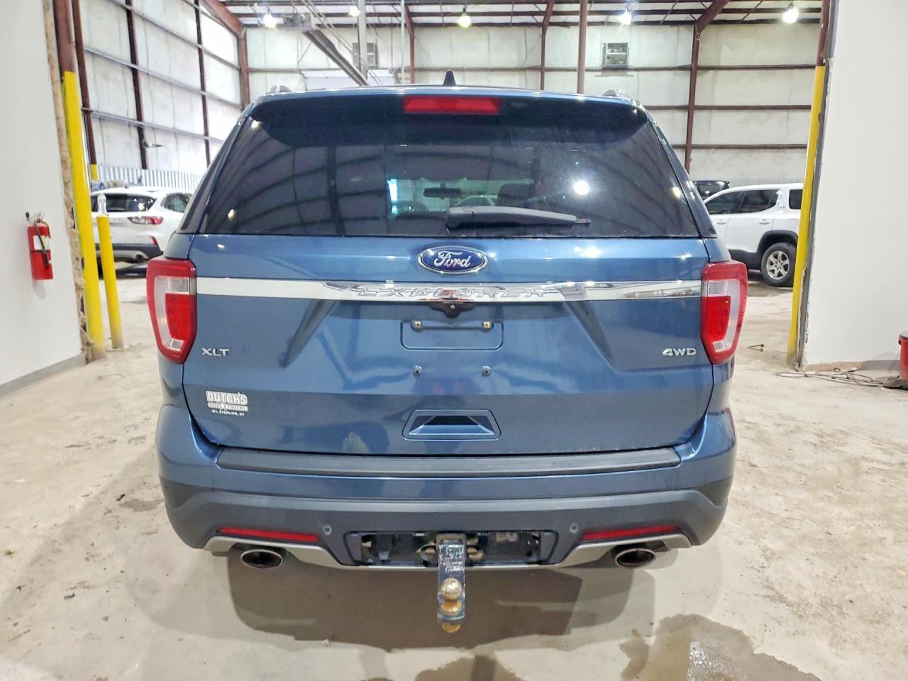 FORD EXPLORER 2018 — 7