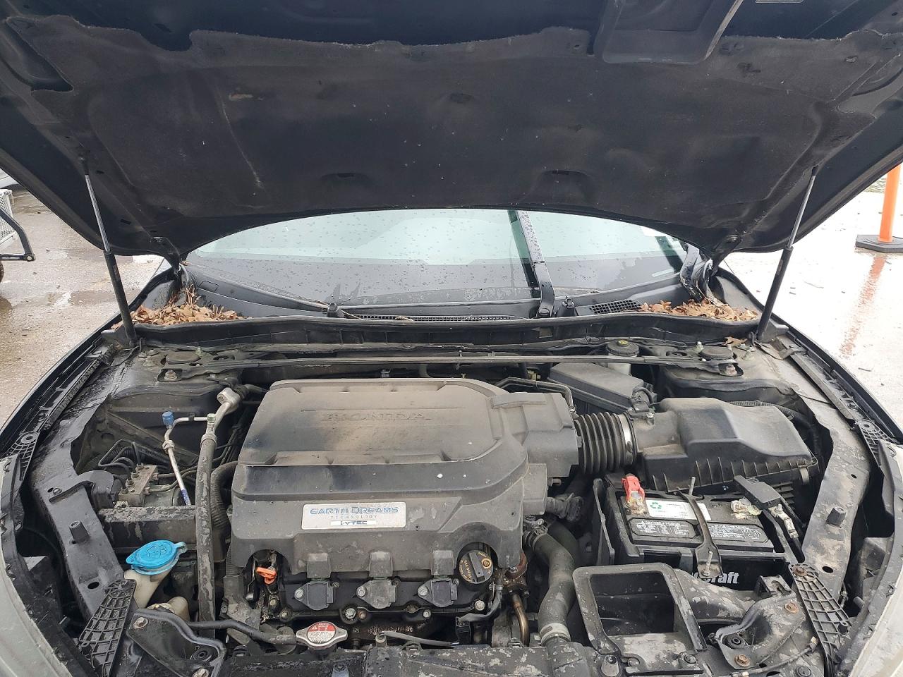 HOND ACCORD 2014 — 12