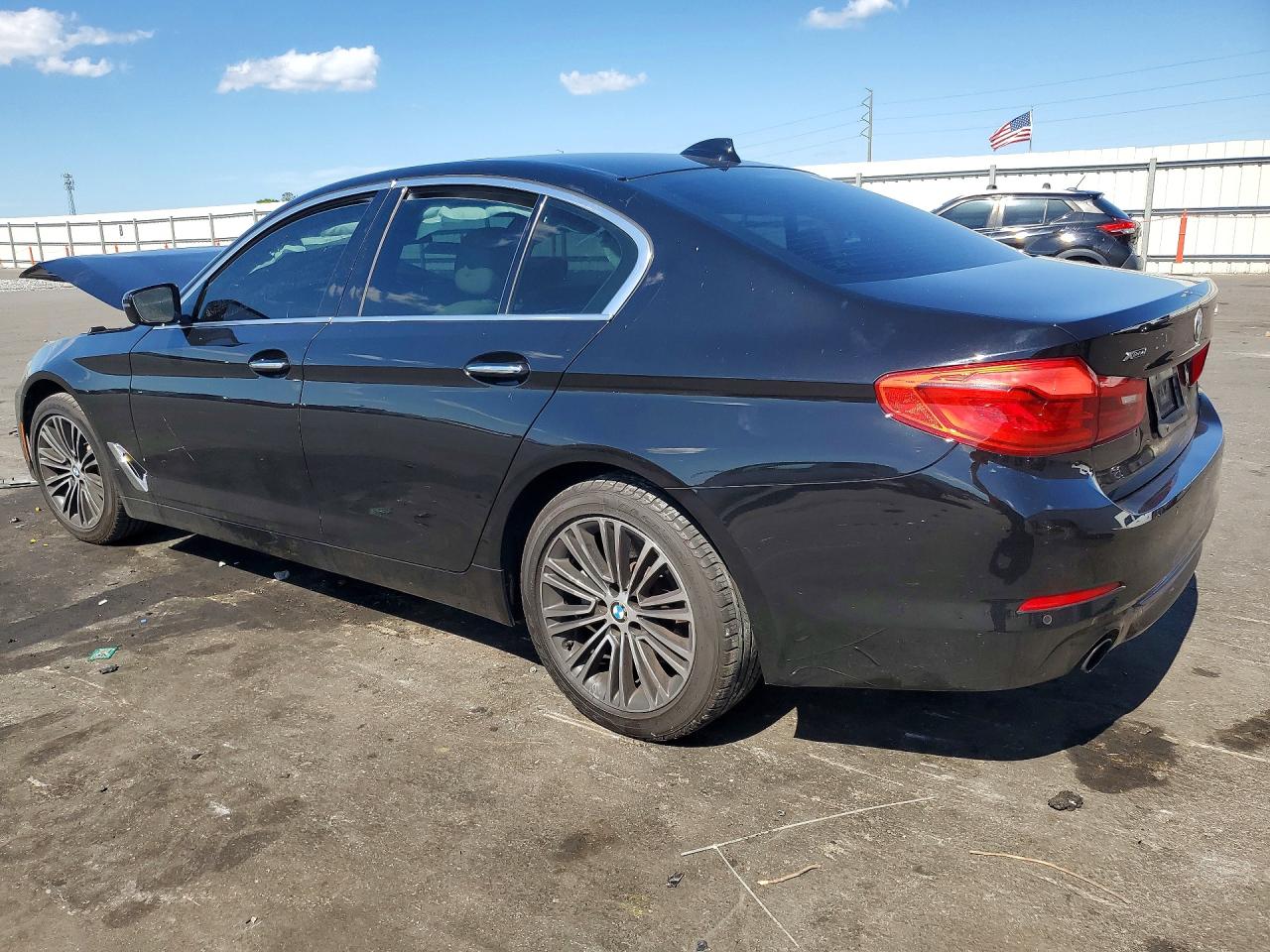 BMW 530 2018 — 3