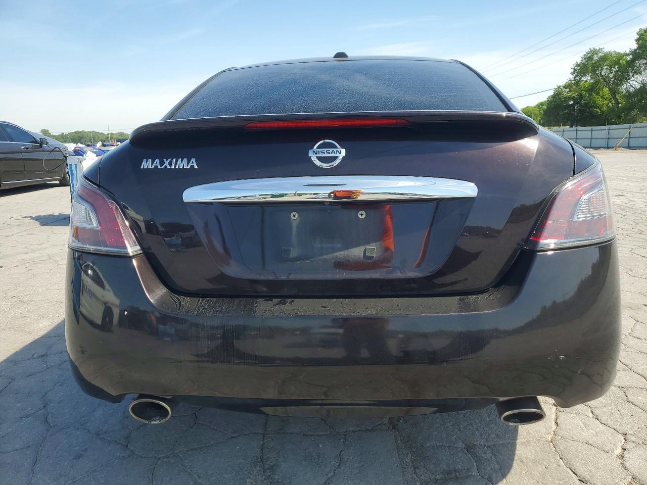 NISSAN MAXIMA 2011 — 7