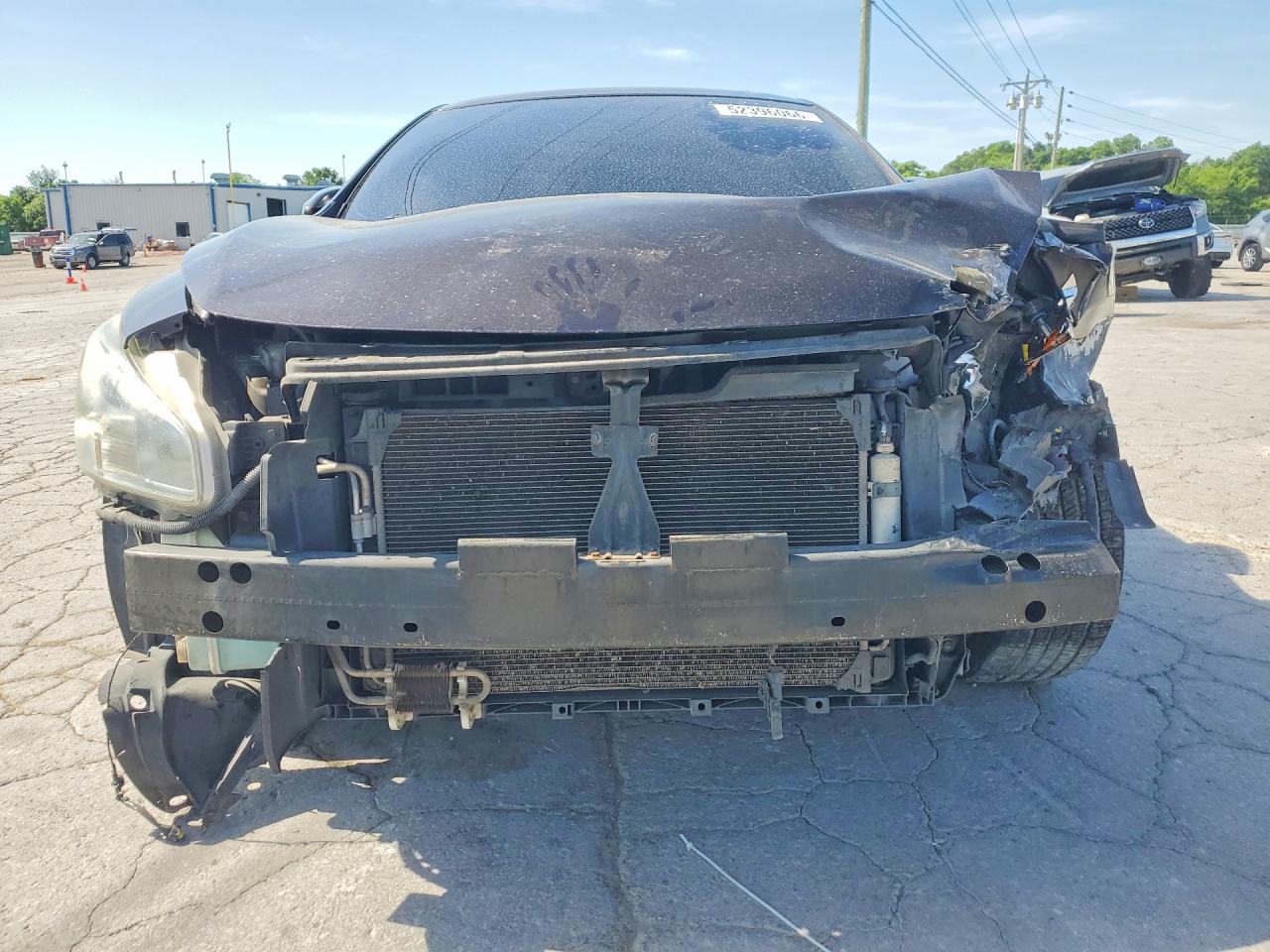 NISSAN MAXIMA 2011 — 6