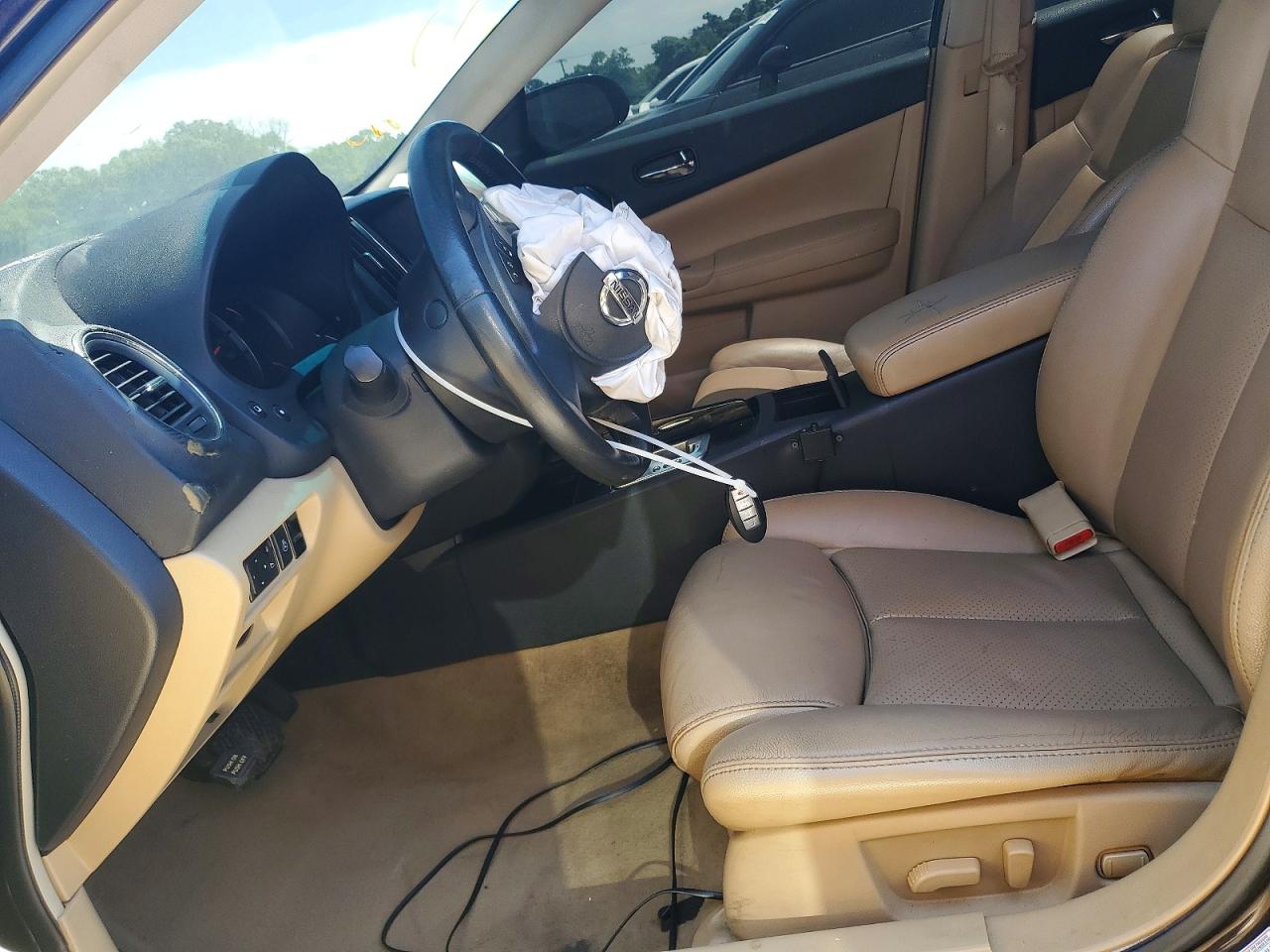 NISSAN MAXIMA 2011 — 8