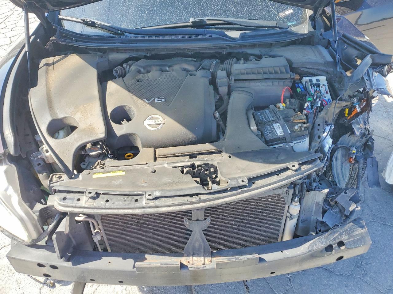 NISSAN MAXIMA 2011 — 12