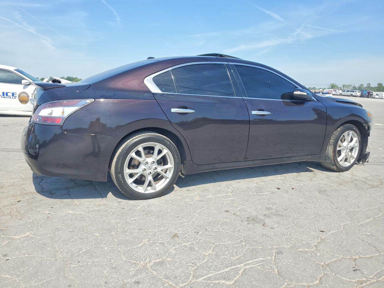 NISSAN MAXIMA 2011 — 4