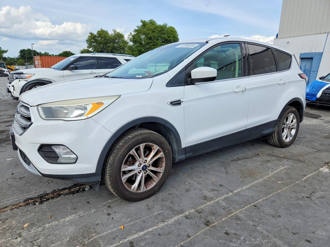 FORD ESCAPE 2017 — 2